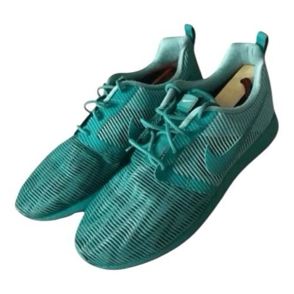 Nike Roshe One Flight Weight GS 705486-302 HYPER TURQ/CLEAR JADE Sneakers 7Y